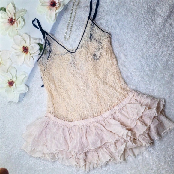Free People Tops - FP Free People Pink Ballet Lace Ruffled Top Sz: S